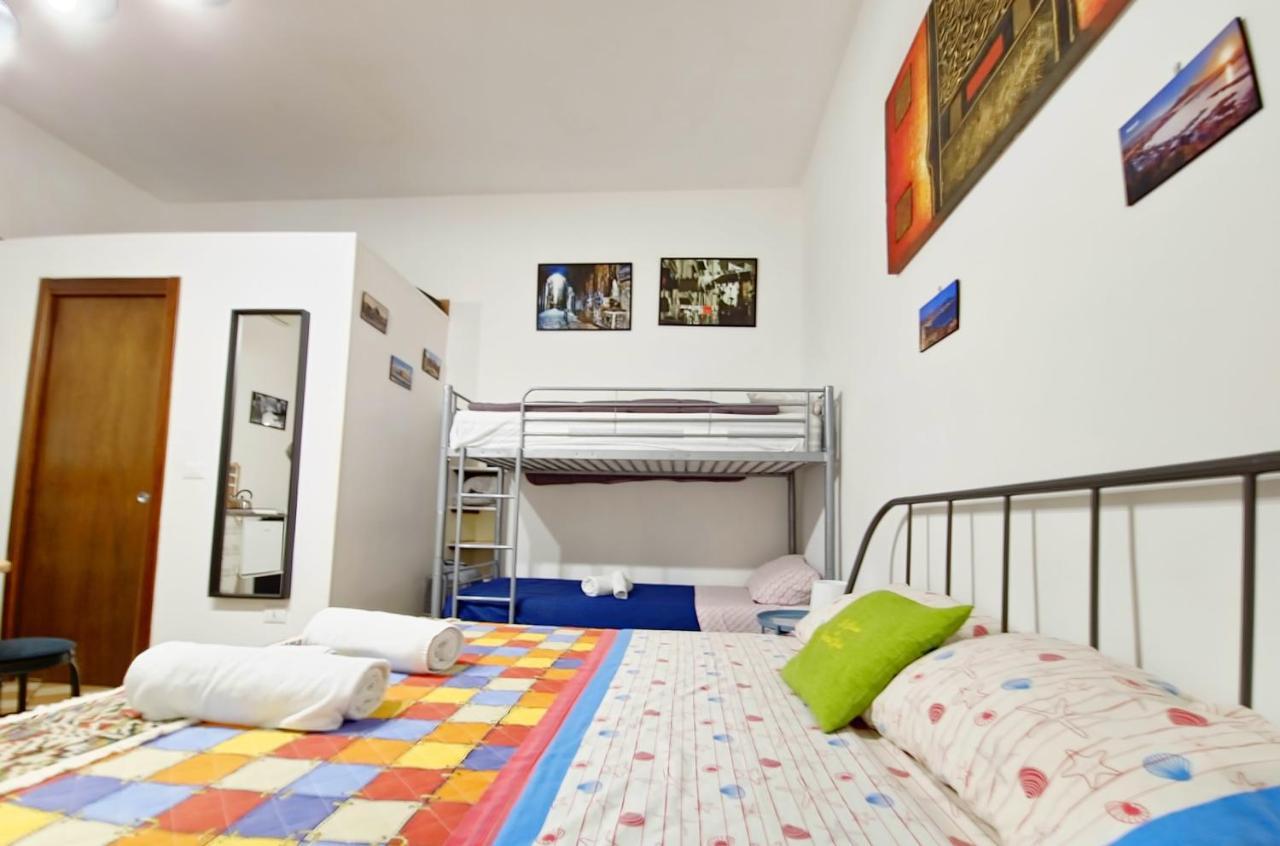 La Casina Di Promised Land Napoli Apartment Luaran gambar